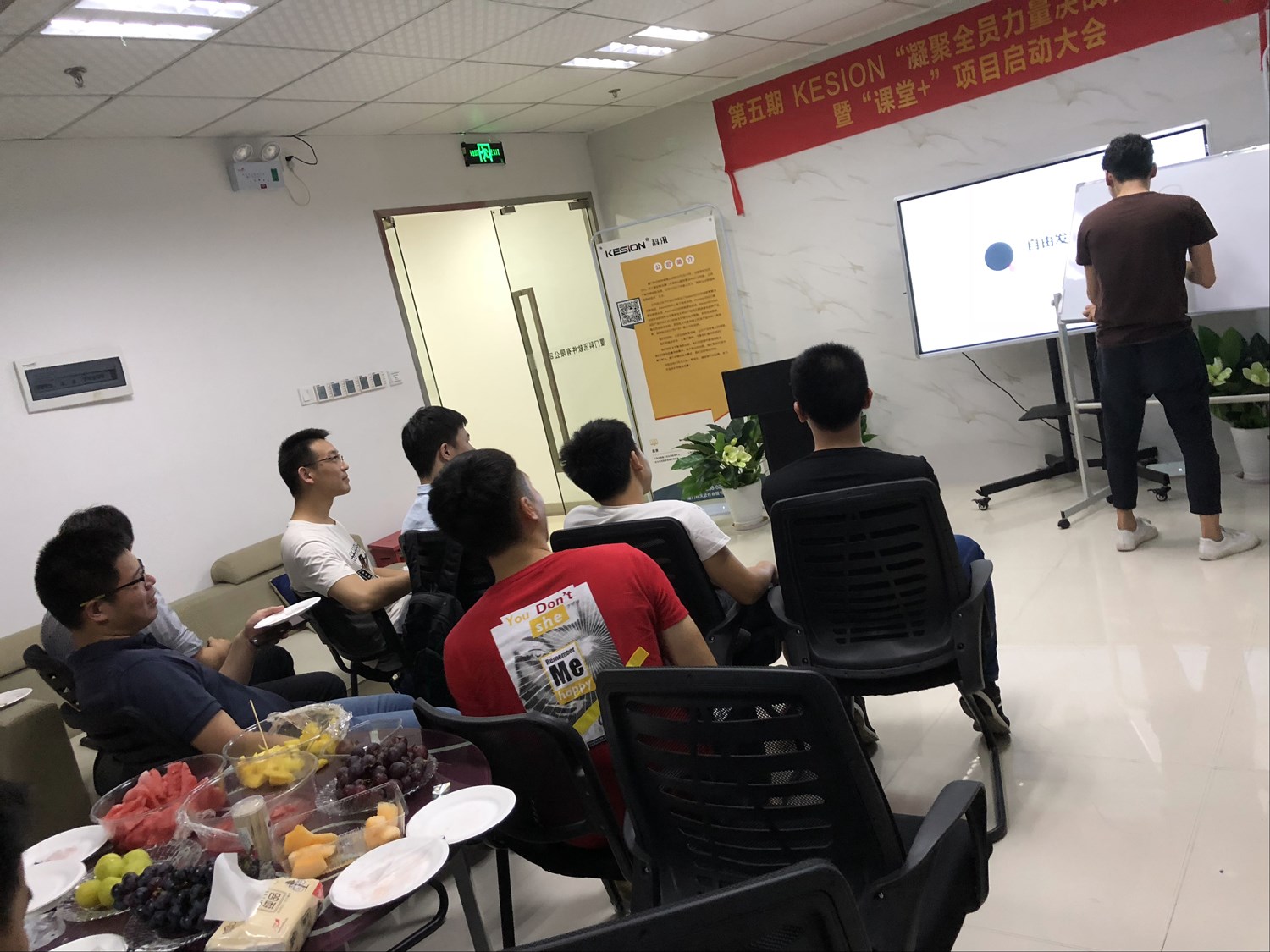 QQ图片小.jpg QQ图片小.jpg