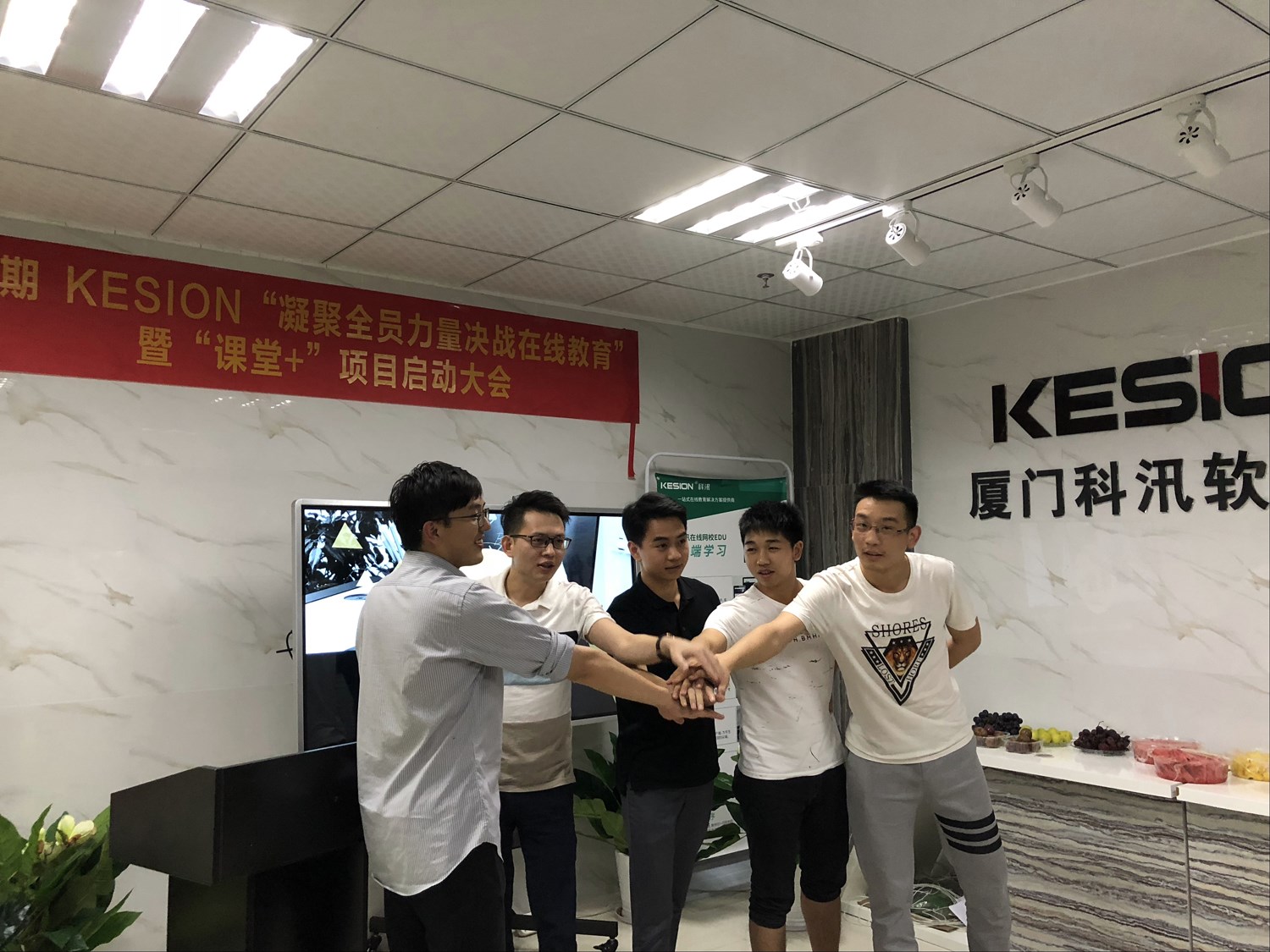 QQ图片203.jpg QQ图片203.jpg